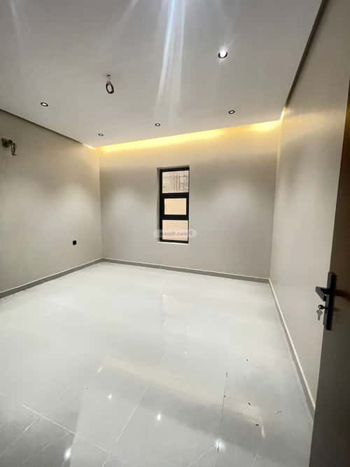 9 bedroom villa in Al Ukayshiyyah 5