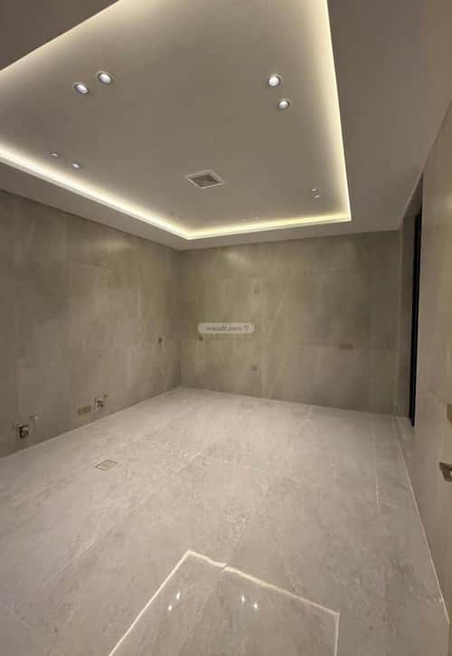 8 bedroom villa in Al Awali 5