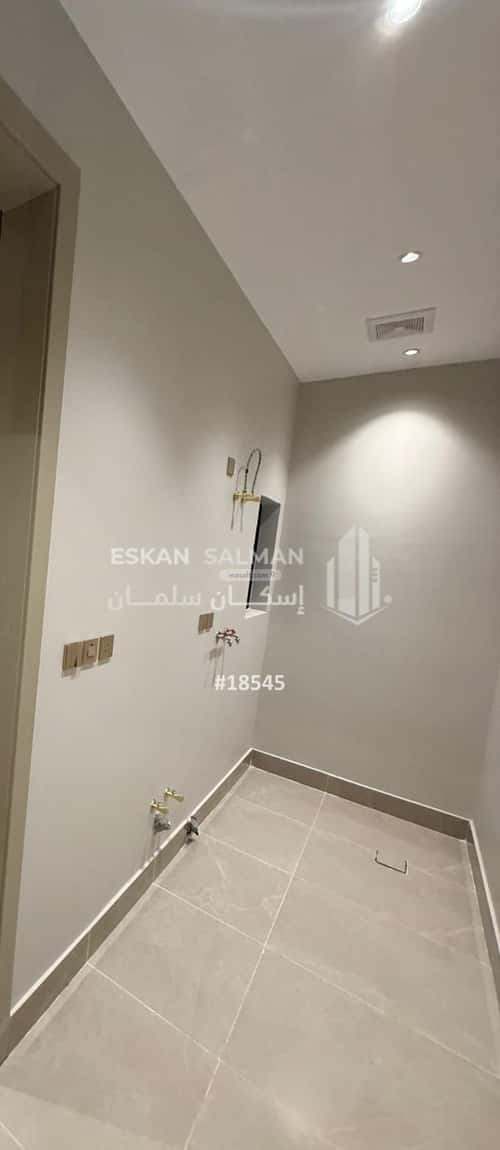 8 bedroom villa in Al Awali 6