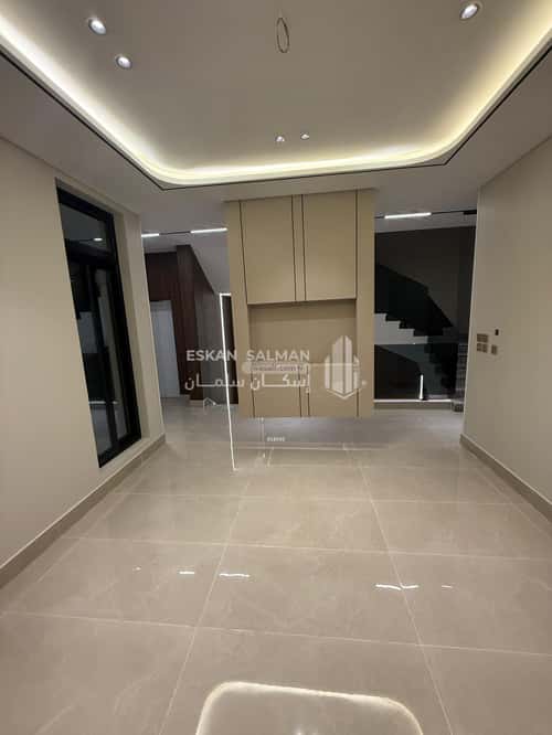 8 bedroom villa in Al Awali 2