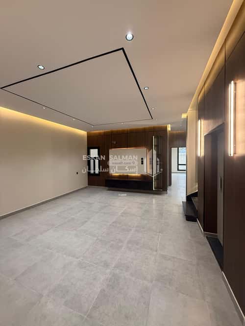 6 bedroom villa in Al Hajlah Al Jadid 9