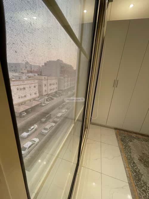 5 bedroom apartment in Batha Quraysh 9