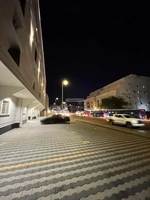 4 bedroom apartment in Batha Quraysh 8