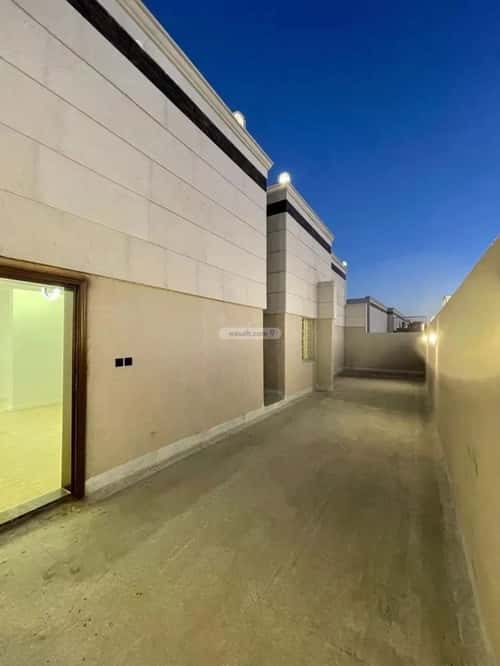 4 bedroom apartment in Batha Quraysh 7