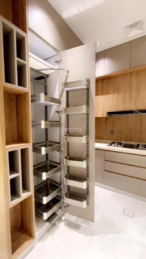 4 bedroom apartment in Batha Quraysh 3