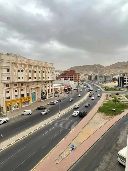 6 bedroom apartment in Batha Quraysh 8