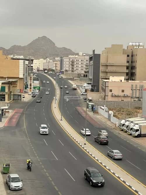 6 bedroom apartment in Batha Quraysh 13