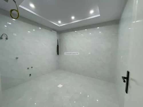 6 bedroom apartment in Batha Quraysh 11