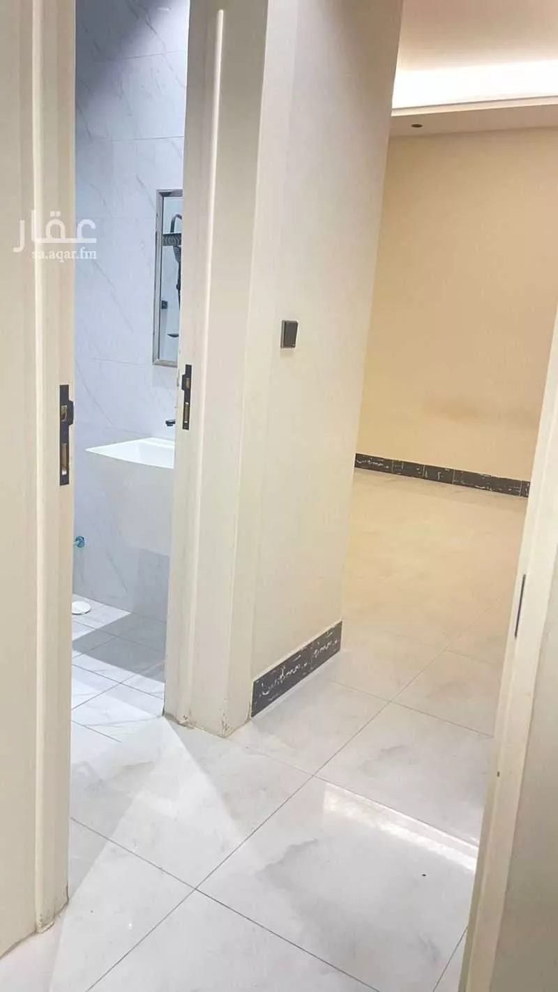 5 bedroom apartment in Tuwaiq, Riyadh 11