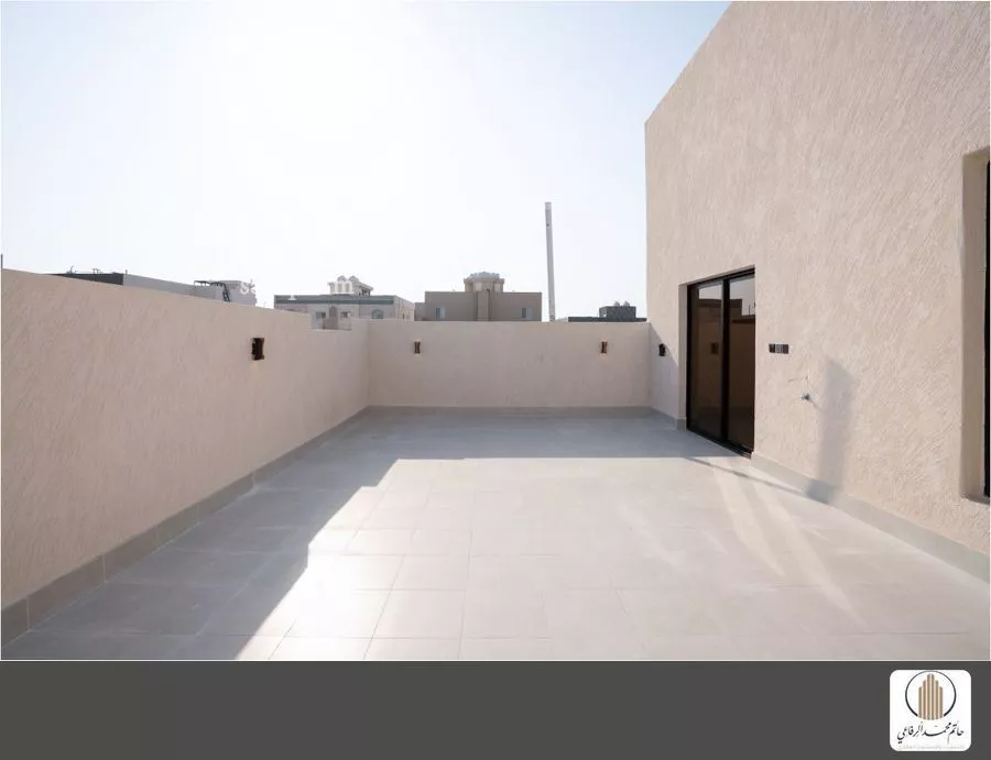 4 bedroom apartment in Al Bawadi, Jeddah 13