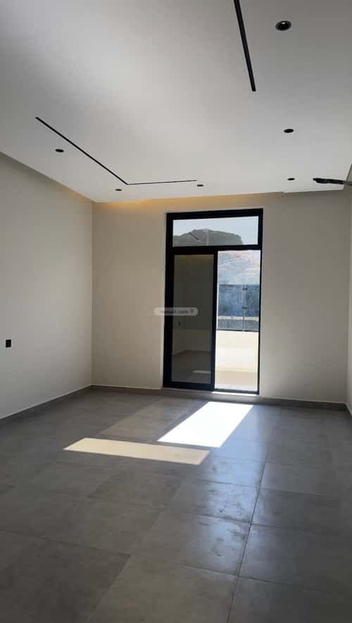 6 bedroom villa in Al Khadra 6