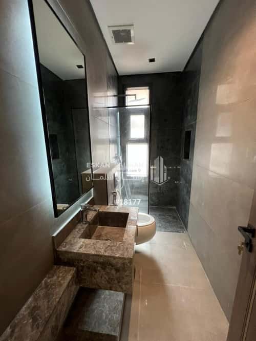 5 bedroom apartment in Al Shawqiyyah 1