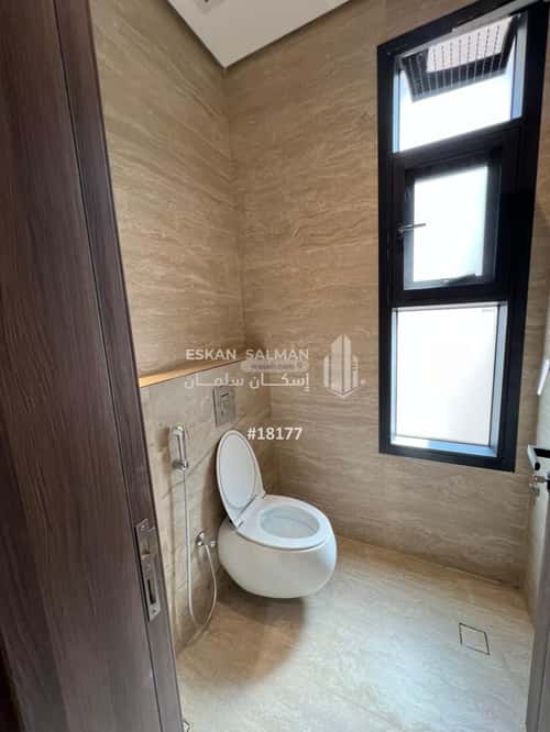 5 bedroom apartment in Al Shawqiyyah 5
