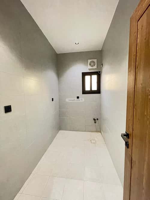 4 bedroom apartment in Batha Quraysh 4
