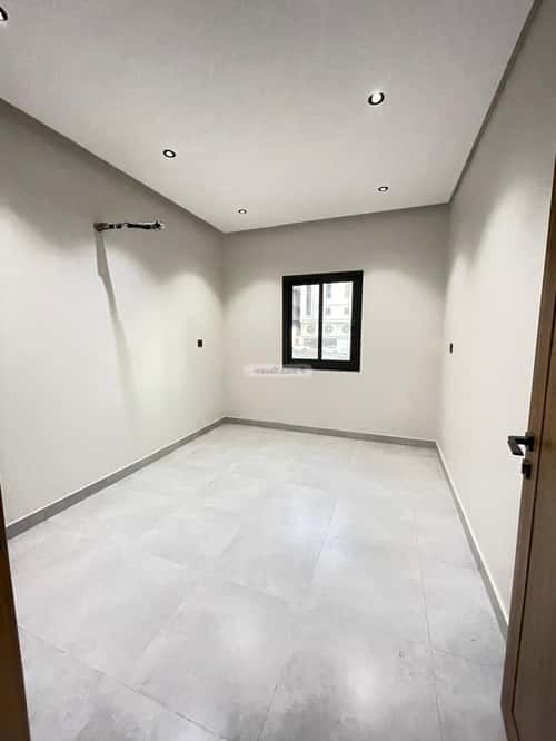 4 bedroom apartment in Batha Quraysh 15