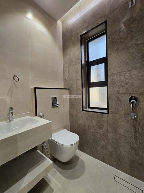 شقة 5 غرف في الخضراء 1