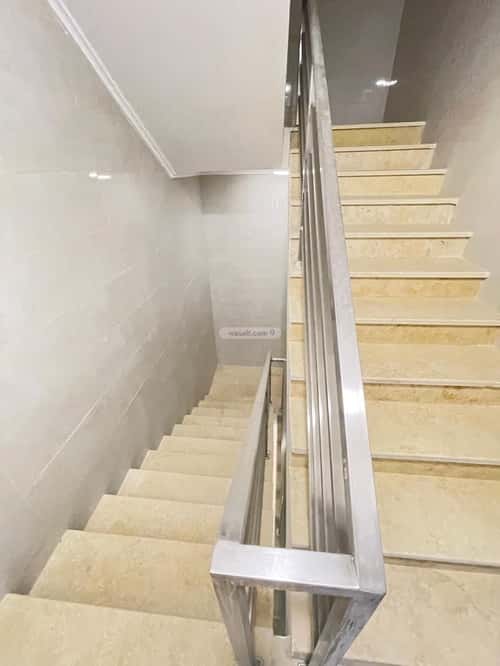 شقة 5 غرف في بطحاء قريش 8