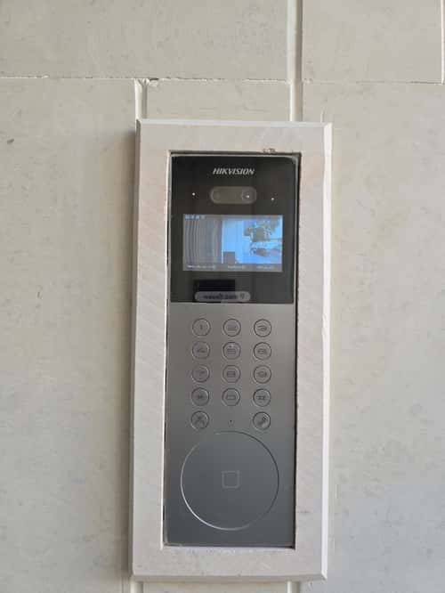 6 bedroom apartment in Al Sharayea 4