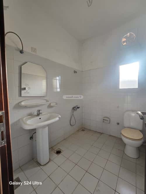 8 bedroom villa in Al Gharbiyah, Jeddah 12