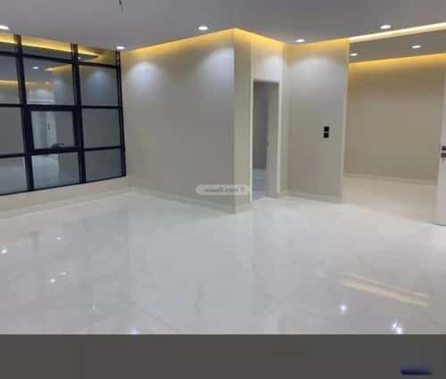 8 bedroom villa in King Fahd 5