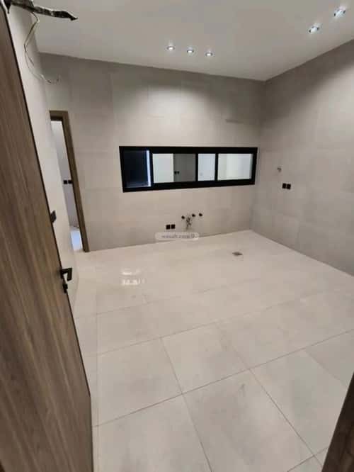 6 bedroom villa in Al Qashashiyah Al Jadid 2