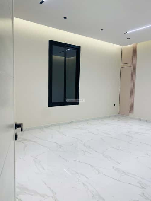 3 bedroom apartment in Al Buhayrat 8