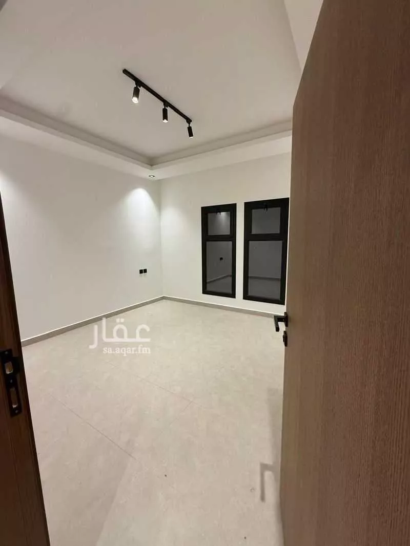 2 bedroom apartment in Al Wurud 8