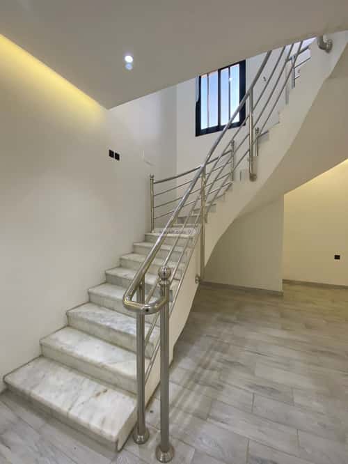 6 bedroom apartment in Al Sharayea 9
