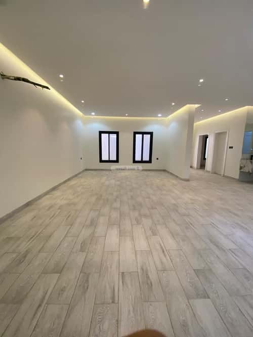 6 bedroom apartment in Al Sharayea 6