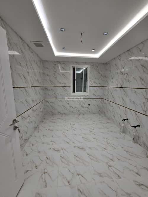 5 bedroom apartment in Batha Quraysh 15