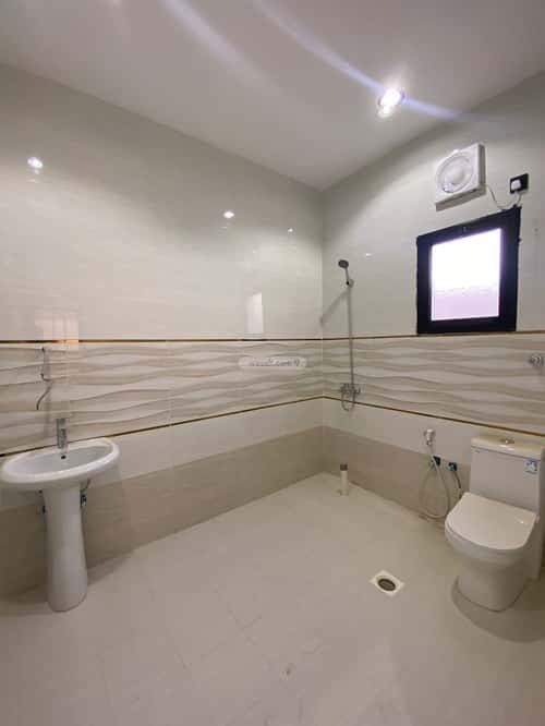 8 bedroom villa in Al Shamiyah Al Jadid 13