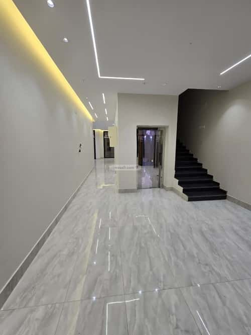 9 bedroom villa in Al Shamiyah Al Jadid 6