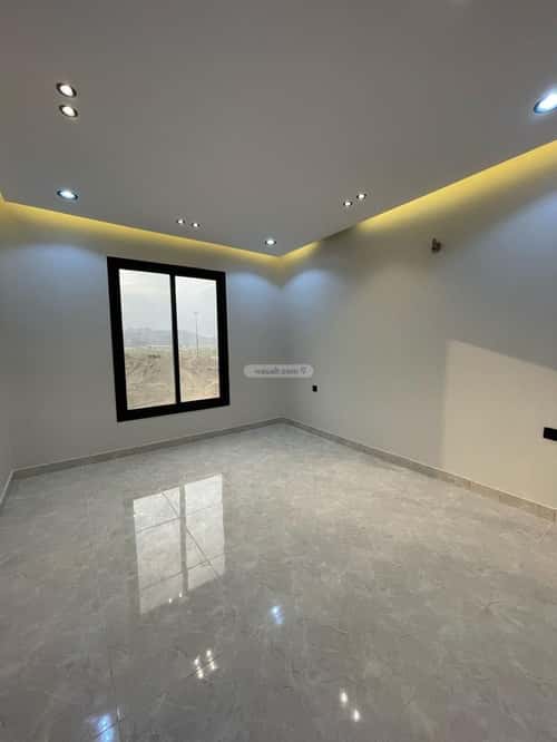 6 bedroom villa in Al Shamiyah Al Jadid 6