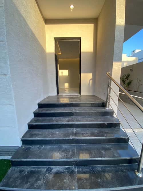 9 bedroom villa in Al Falq Al Jadid 5