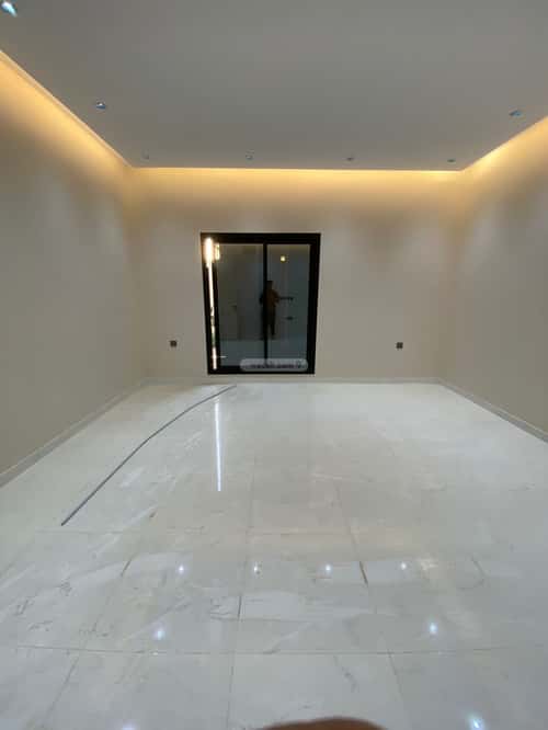 9 bedroom villa in Al Falq Al Jadid 15