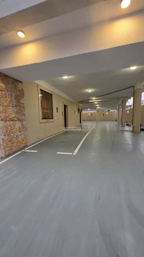 6 bedroom apartment in Al Sharayea 15