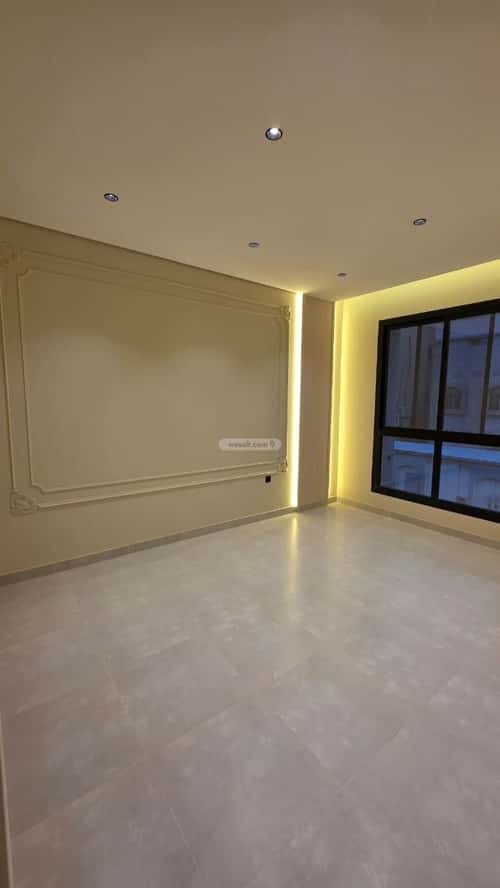6 bedroom apartment in Al Sharayea 13
