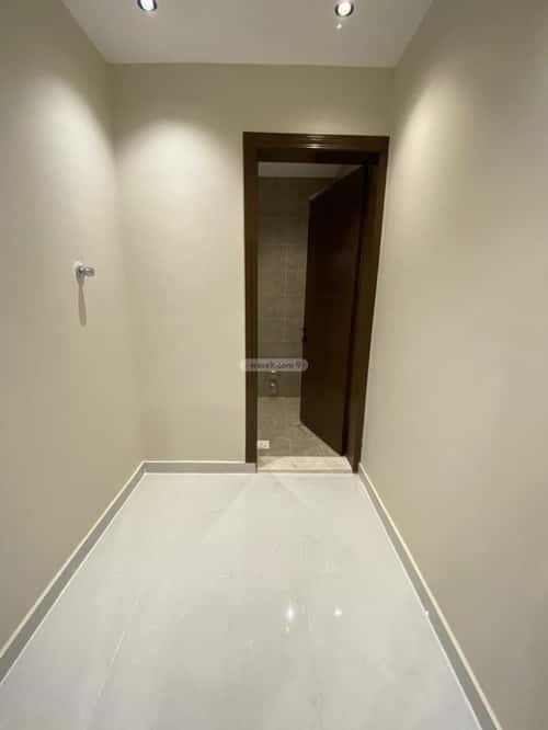 4 bedroom apartment in Al Sharayea, Makkah 9