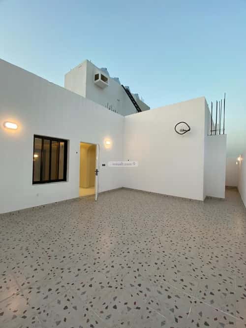 4 bedroom apartment in Al Sharayea 13