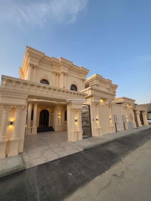 9 bedroom villa in Al Shamiyah Al Jadid 1