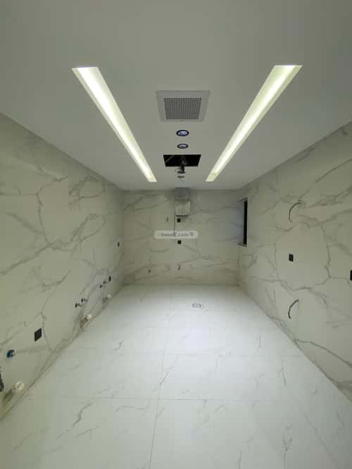 5 bedroom apartment in Al Buhayrat 7