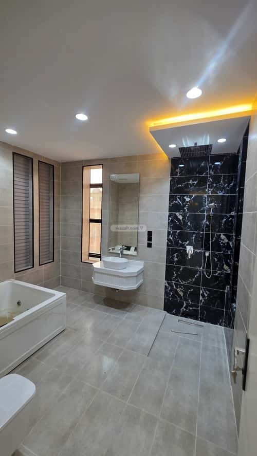 8 bedroom villa in Al Shamiyah Al Jadid 1