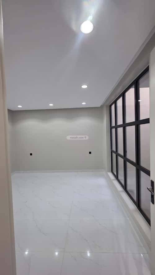 8 bedroom villa in Al Shamiyah Al Jadid 3