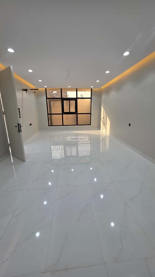 8 bedroom villa in Al Shamiyah Al Jadid 5