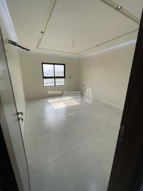 4 bedroom apartment in Al Nuzhah, Makkah 4