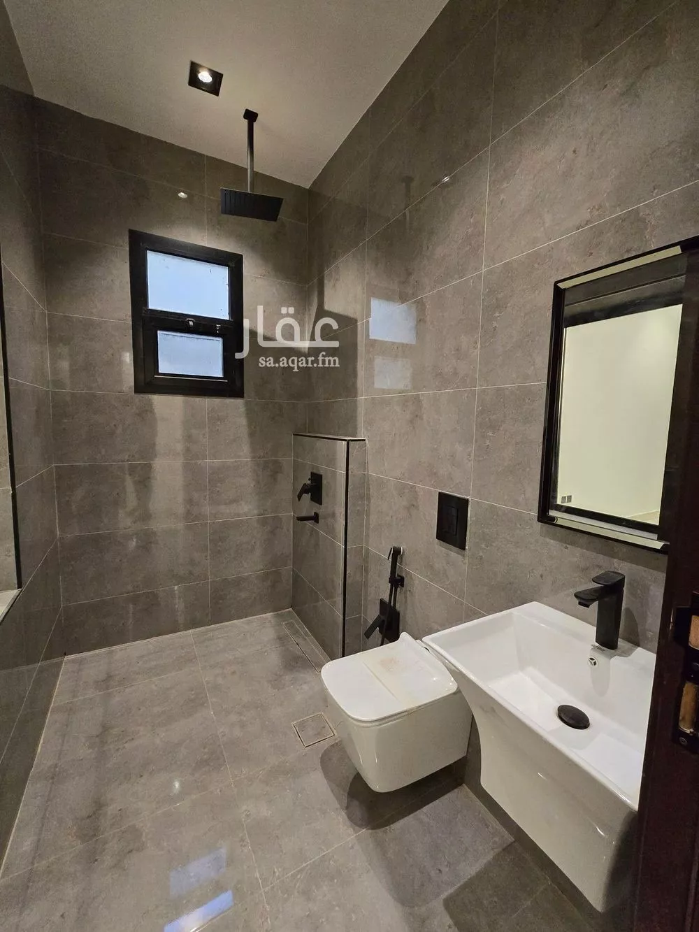 5 bedroom floor in Al Munsiyah 12