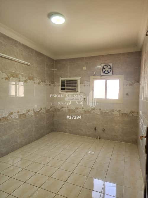 5 bedroom apartment in Al Umrah 2
