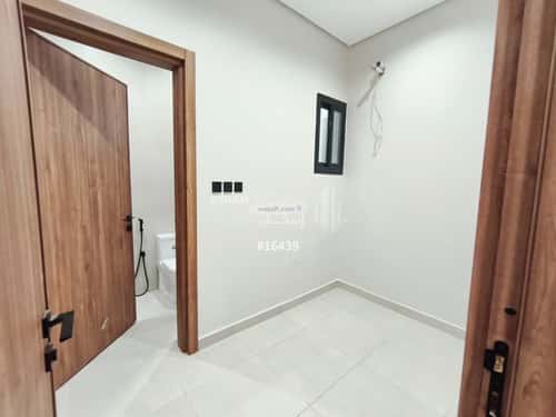 7 bedroom villa in Al Qashashiyah Al Jadid 3