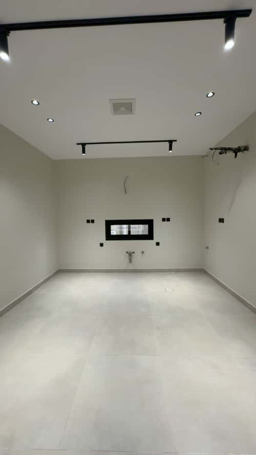 6 bedroom floor in Al Salam 13