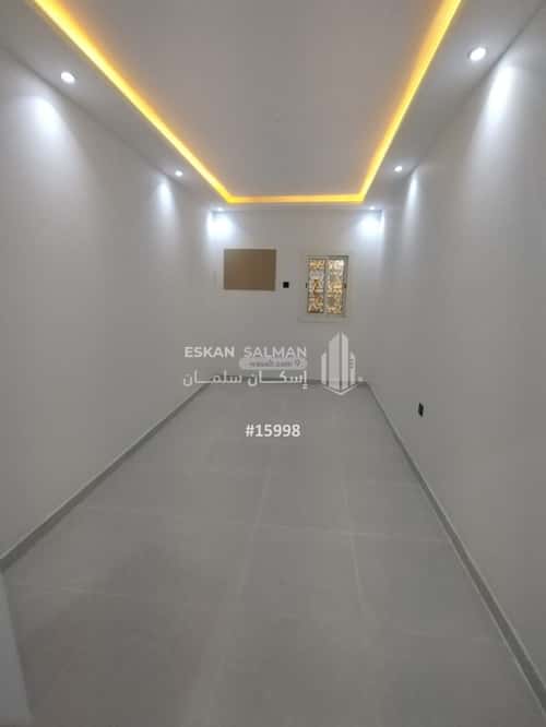 5 bedroom apartment in Al Buhayrat 3